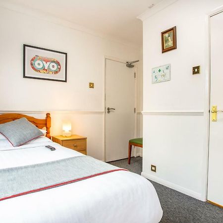 Oyo Flexistay Ambers Gatwick Aparthotel Χόρλι Εξωτερικό φωτογραφία