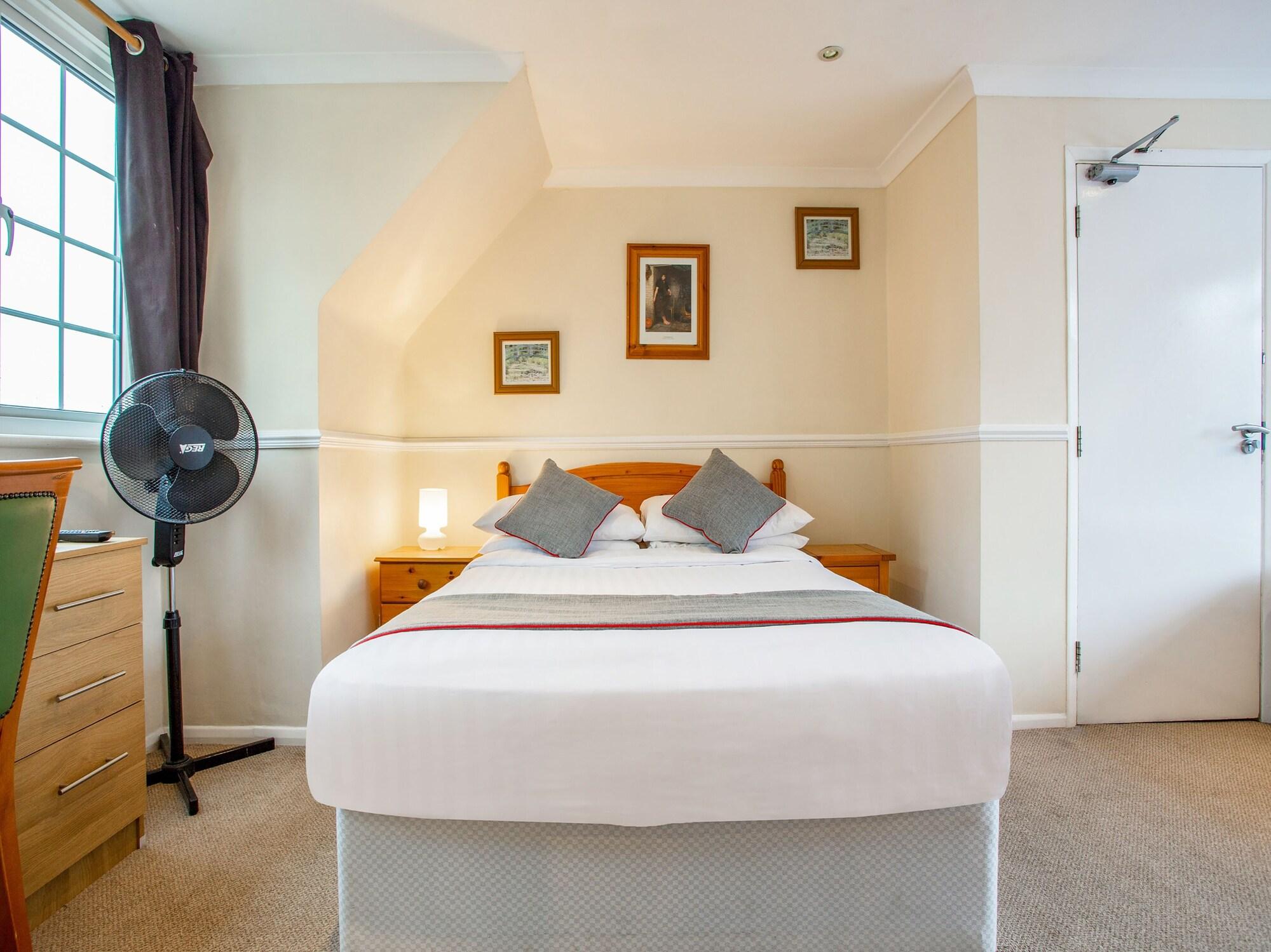 Oyo Flexistay Ambers Gatwick Aparthotel Χόρλι Εξωτερικό φωτογραφία