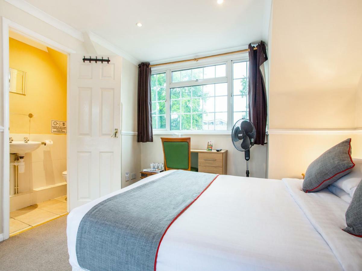 Oyo Flexistay Ambers Gatwick Aparthotel Χόρλι Εξωτερικό φωτογραφία