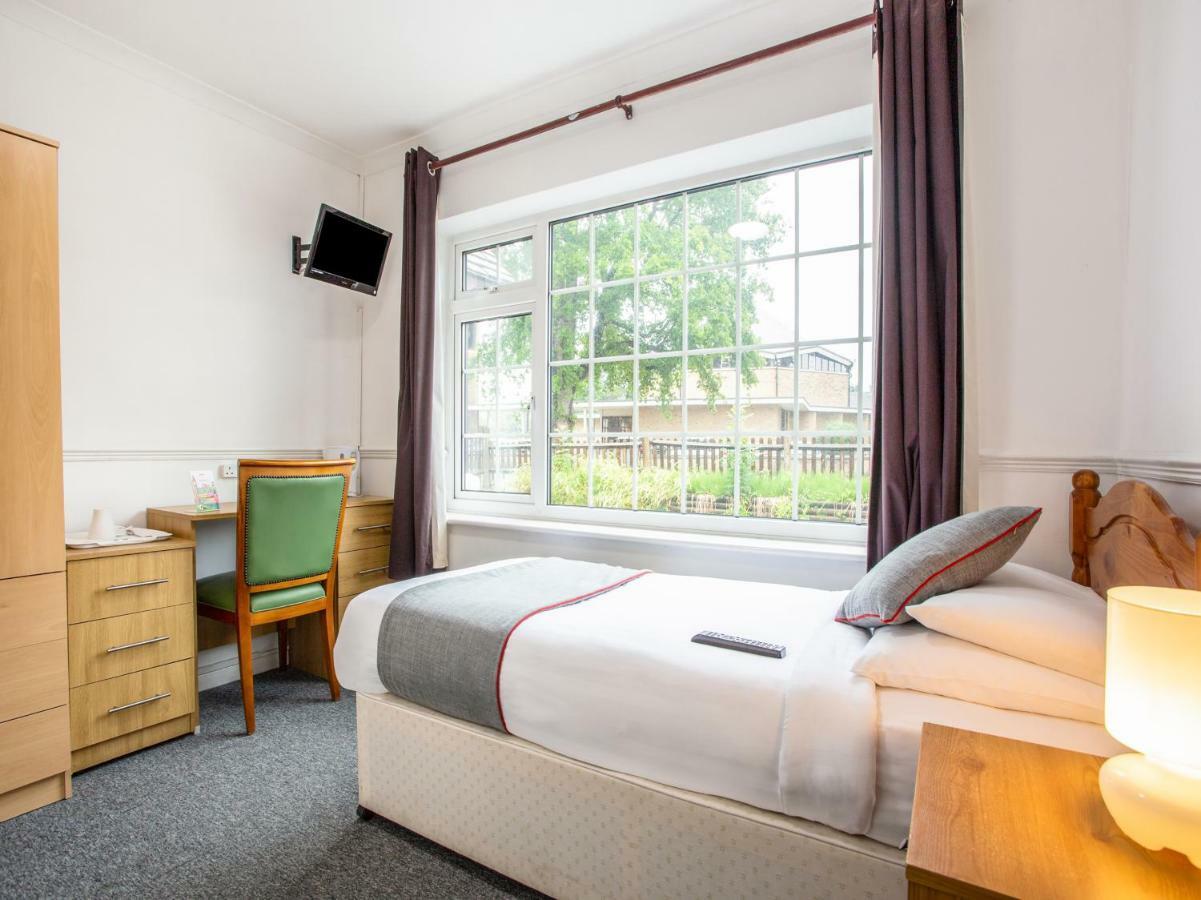Oyo Flexistay Ambers Gatwick Aparthotel Χόρλι Εξωτερικό φωτογραφία