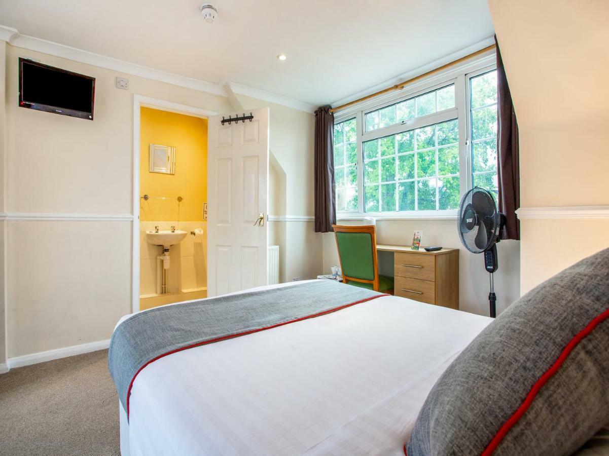 Oyo Flexistay Ambers Gatwick Aparthotel Χόρλι Εξωτερικό φωτογραφία