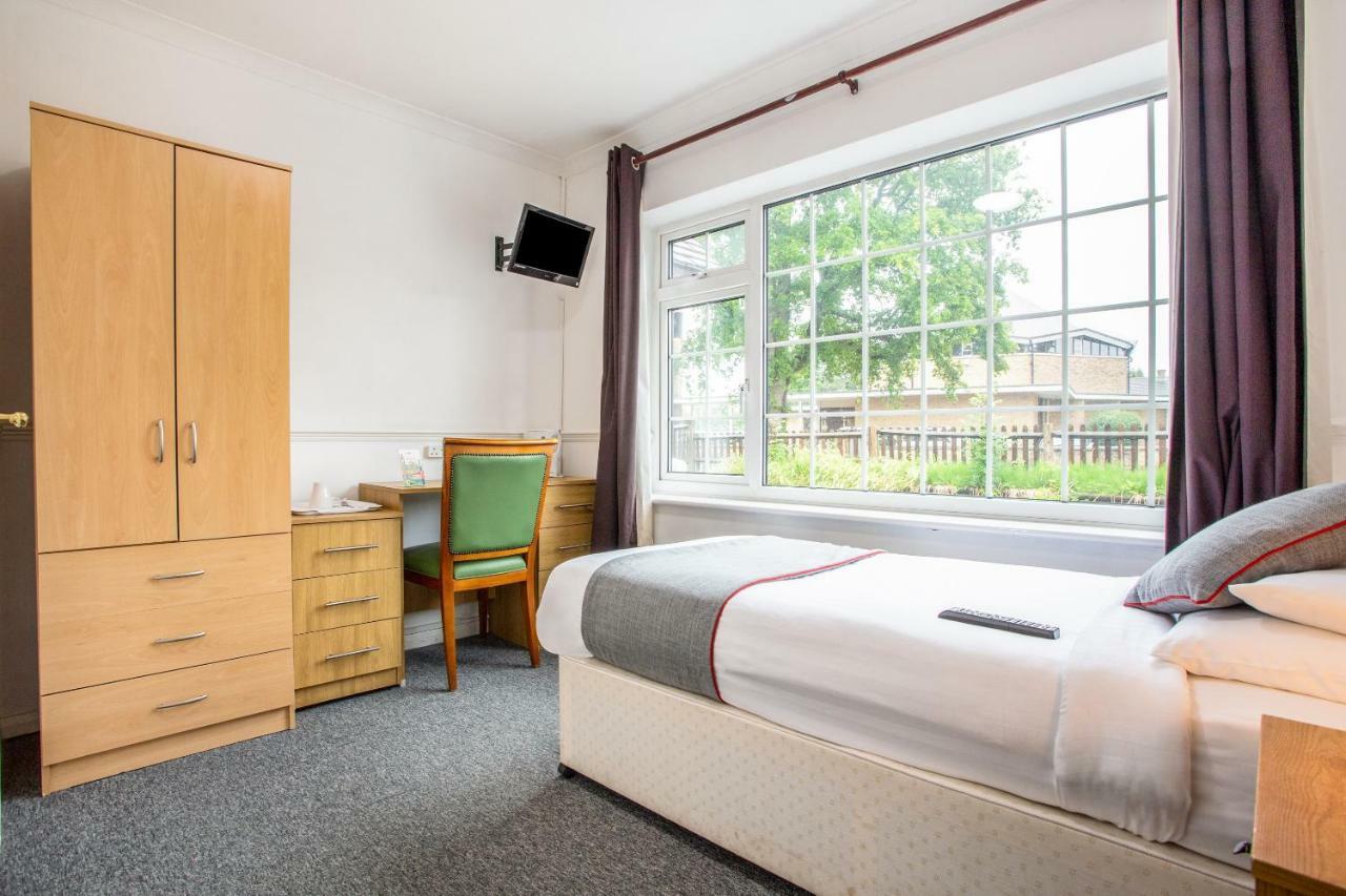 Oyo Flexistay Ambers Gatwick Aparthotel Χόρλι Εξωτερικό φωτογραφία