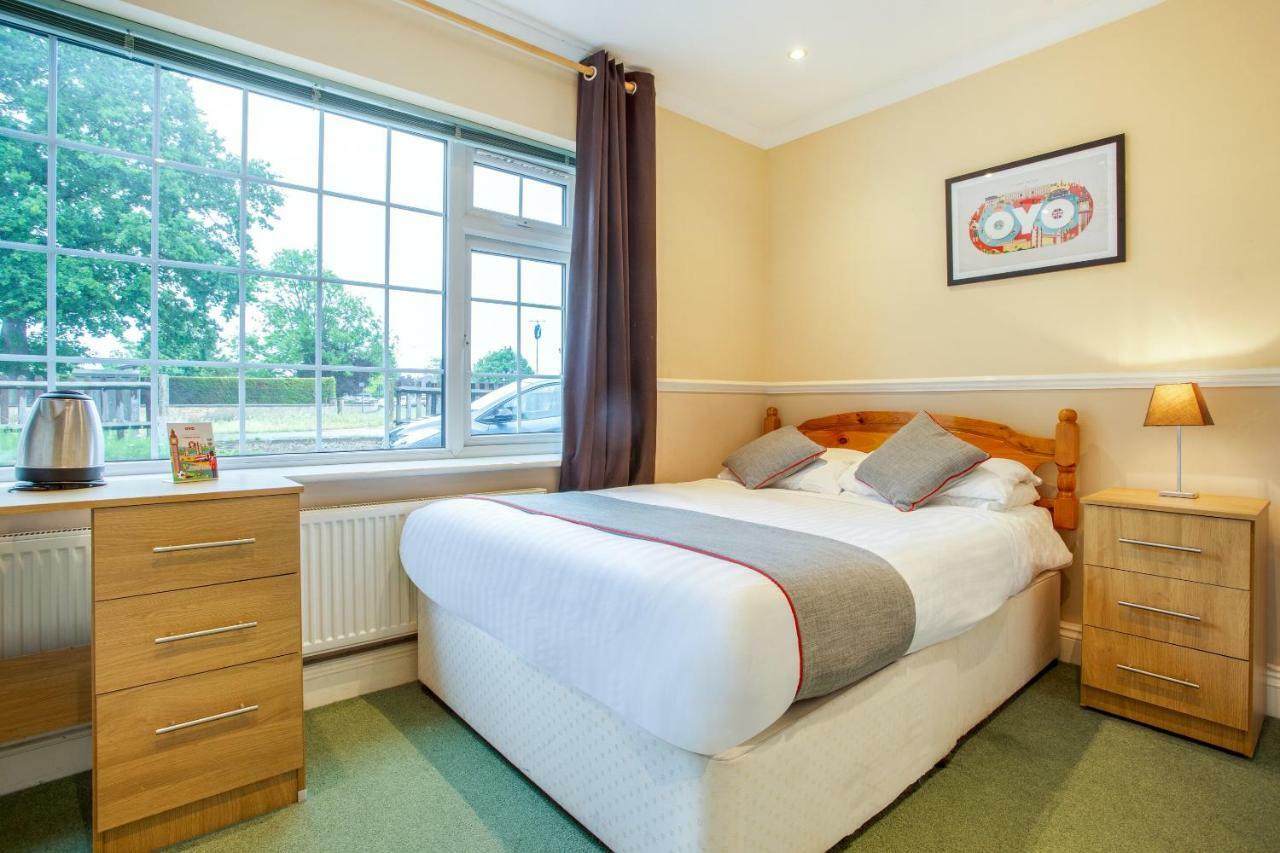 Oyo Flexistay Ambers Gatwick Aparthotel Χόρλι Εξωτερικό φωτογραφία