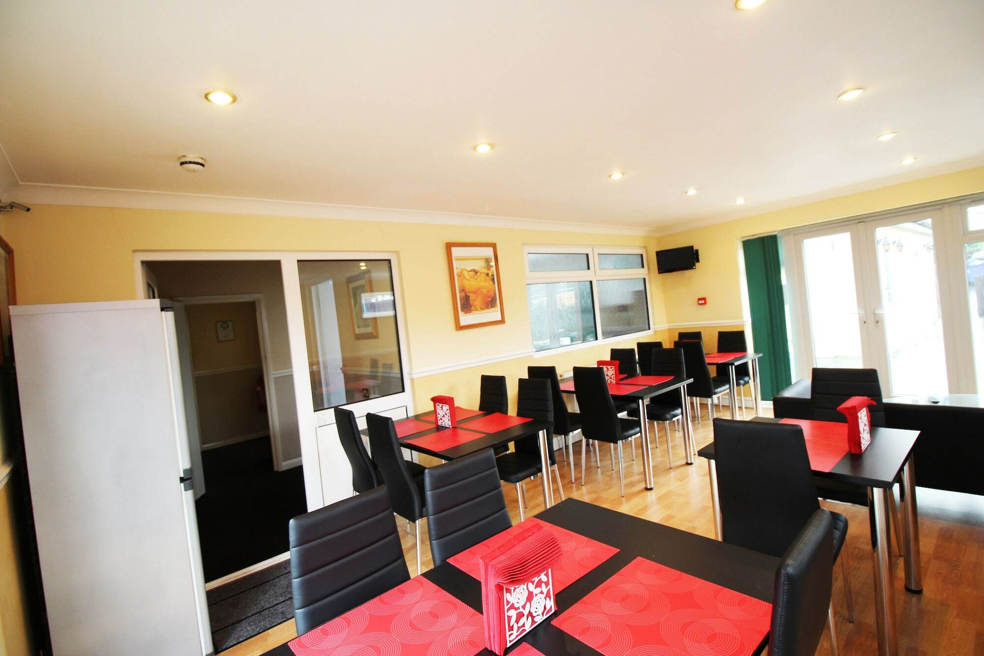 Oyo Flexistay Ambers Gatwick Aparthotel Χόρλι Εξωτερικό φωτογραφία